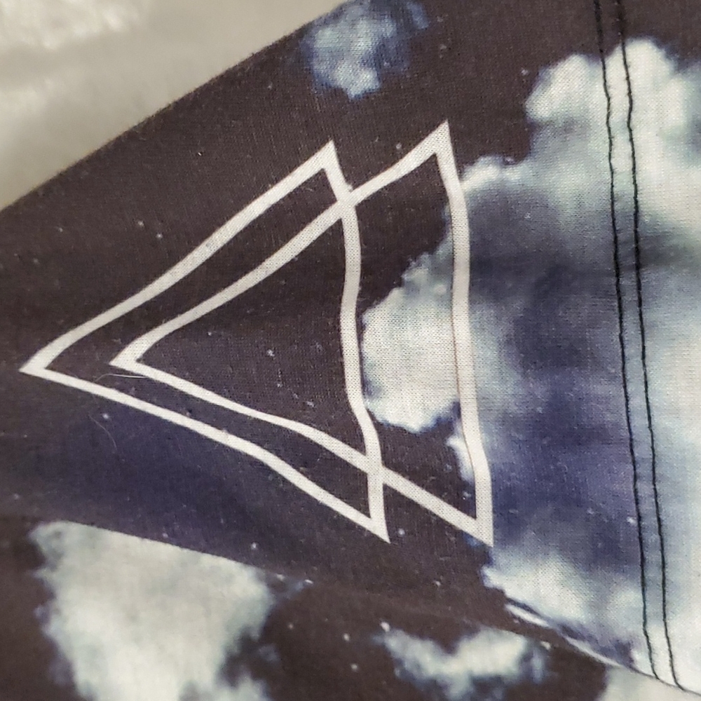 Onemonochrome by Tizaro UNISEX Night sky clouds stars Med. - Picture 6 of 6